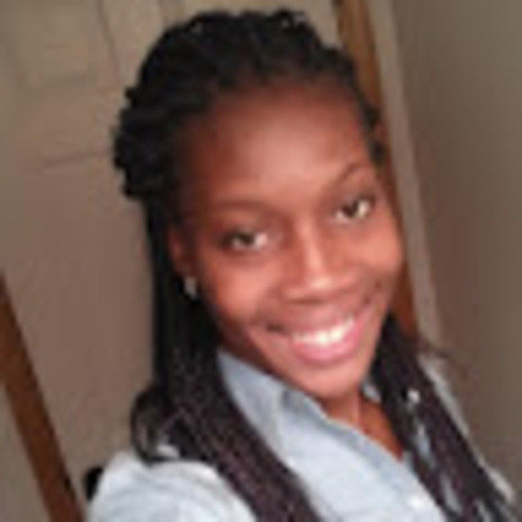 Meet your Posher, Claudette - Picture 1 of 1